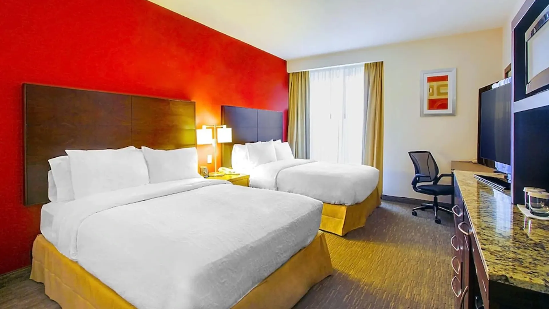 Hilton Garden Inn Querétaro 3*,